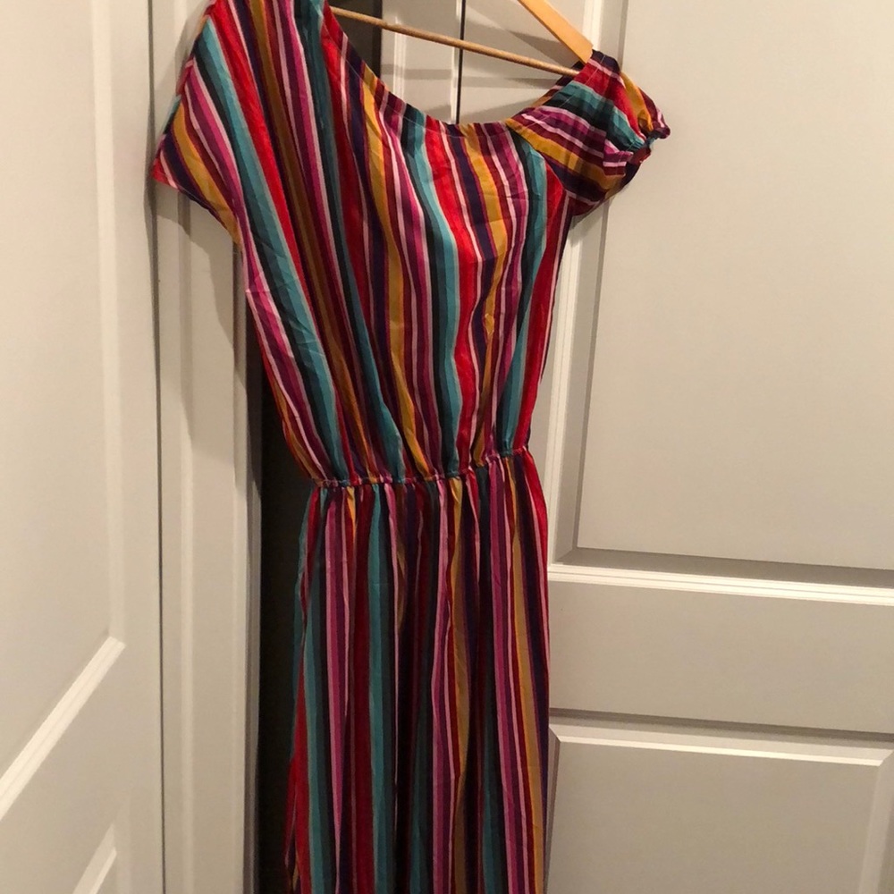 Fun patio dress; never worn.